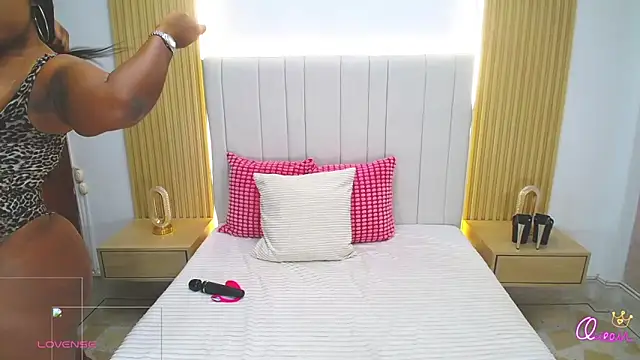 WildScarlet online show from 6, 3, 2026