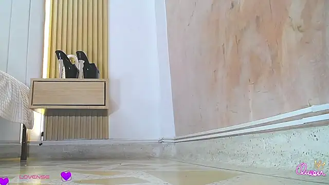 WildScarlet online show from 18, 4, 2026