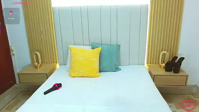 WildScarlet online show from 22, 11, 2025