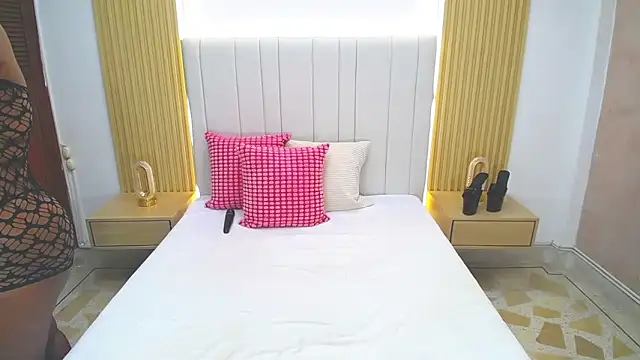 WildScarlet online show from 13, 3, 2026