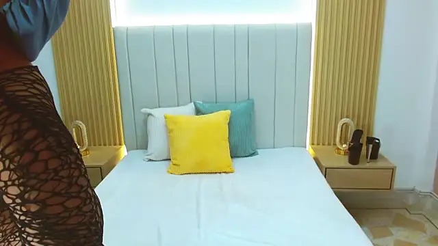 WildScarlet online show from 17, 11, 2025