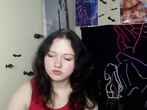 LadyAlice  online show from 4, 12, 2025