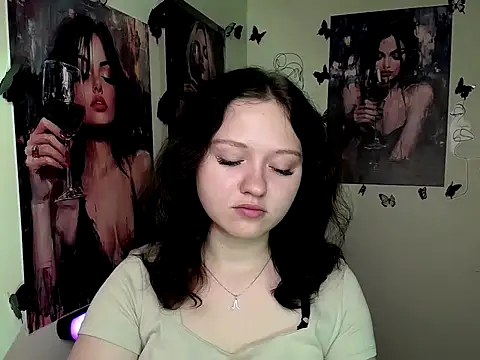 LadyAlice  online show from 24, 9, 2025