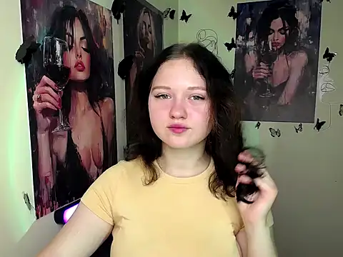 LadyAlice  online show from 29, 9, 2025
