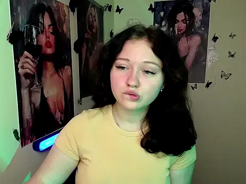 LadyAlice  online show from 13, 10, 2025