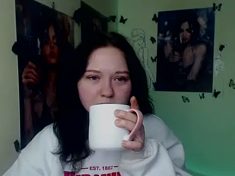 LadyAlice  online show from 2, 2, 2026