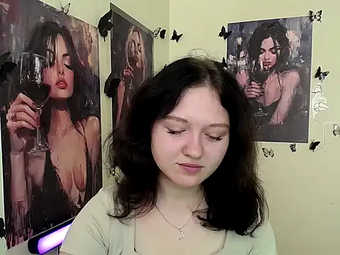 LadyAlice  online show from 22, 9, 2025