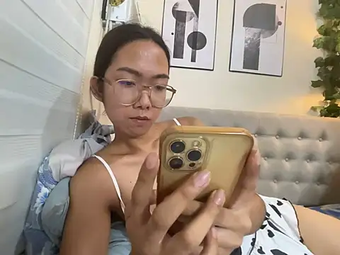 Snapshot of Sluttgwen69 chatting on 28, 4, 2026 Sluttgwen69 online show from 28, 4, 2026