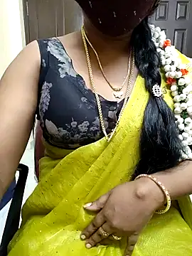 Snapshot of lolida69thamil chatting on 3, 8, 2026 lolida69thamil online show from 3, 8, 2026