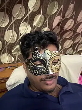 VVcouple online show from 7, 10, 2025