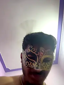 VVcouple online show from 8, 9, 2025