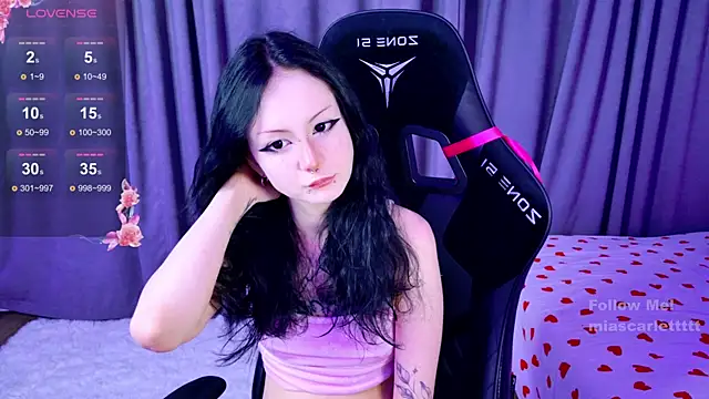 MiaScarlettt online show from 13, 1, 2026