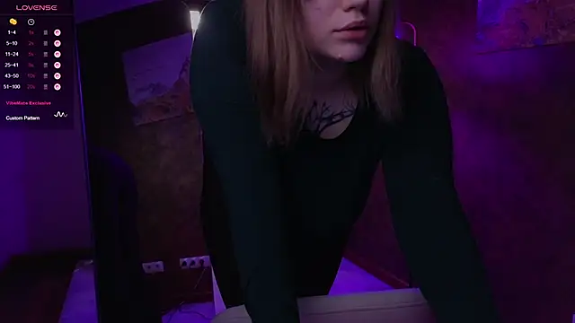 Snapshot of Morvelyn chatting on 10, 10, 2025 Morvelyn online show from 10, 10, 2025