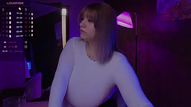 Snapshot of Morvelyn chatting on 14, 10, 2025 Morvelyn online show from 14, 10, 2025