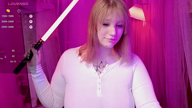 Snapshot of Morvelyn chatting on 4, 11, 2025 Morvelyn online show from 4, 11, 2025