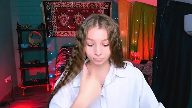 JulieDaniel online show from 11, 5, 2026