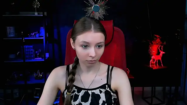 JulieDaniel online show from 10, 4, 2026