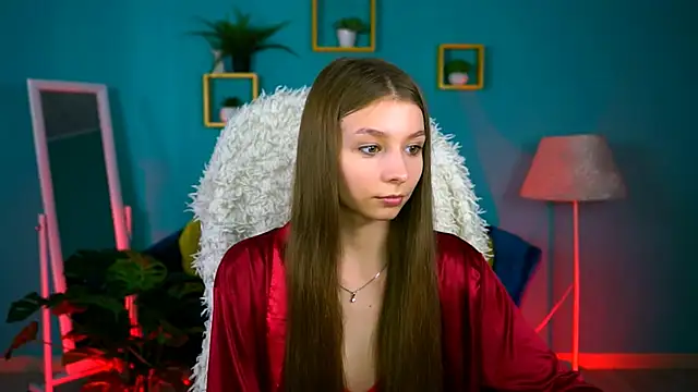 JulieDaniel online show from 5, 6, 2026