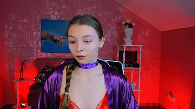 JulieDaniel online show from 4, 4, 2026