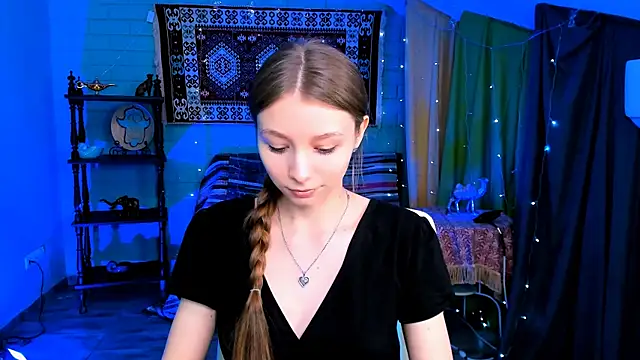 JulieDaniel online show from 13, 4, 2026