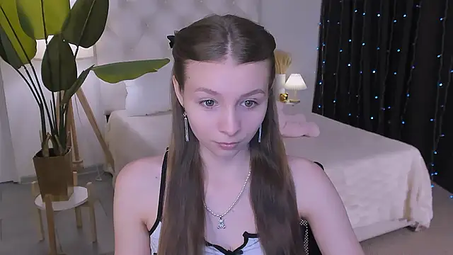 JulieDaniel online show from 10, 3, 2026