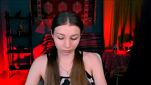 JulieDaniel online show from 5, 12, 2025