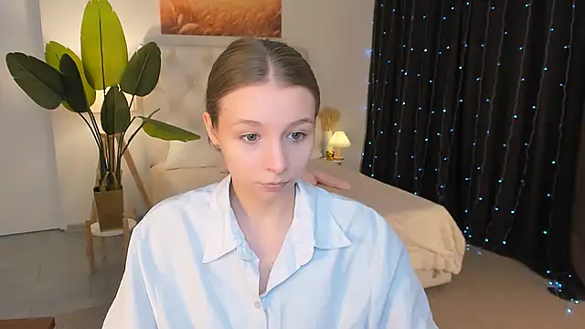 JulieDaniel online show from 22, 4, 2026