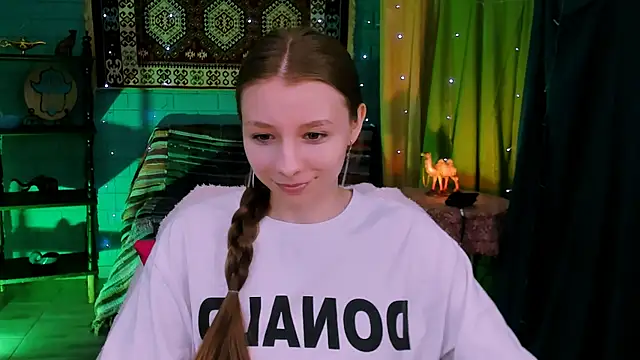 JulieDaniel online show from 11, 6, 2026