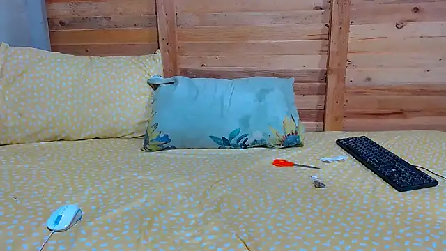 SexyChantyBabe25 online show from 6, 1, 2026