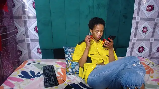 SexyChantyBabe25 online show from 19, 7, 2026