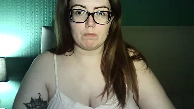 Curvy-BellaX online show from 10, 9, 2025