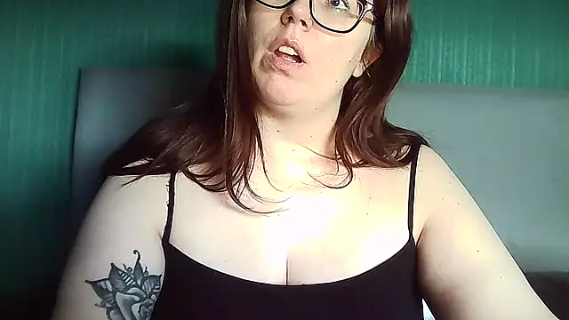 Curvy-BellaX online show from 8, 10, 2025