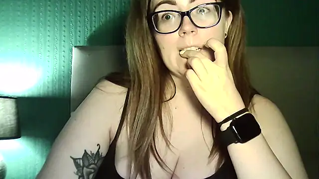 Curvy-BellaX online show from 12, 9, 2025