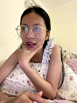 Lil-Gi online show from 8, 11, 2025