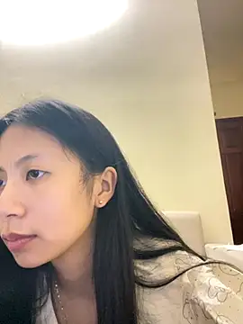 Lil-Gi online show from 4, 11, 2025