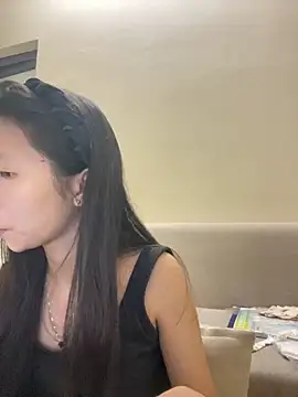 Lil-Gi online show from 8, 10, 2025