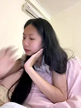 Lil-Gi online show from 11, 11, 2025