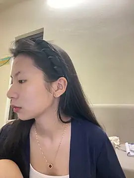 Lil-Gi online show from 6, 10, 2025