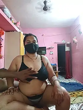 Snapshot of biggbobbsgirl chatting on 14, 5, 2026 biggbobbsgirl online show from 14, 5, 2026