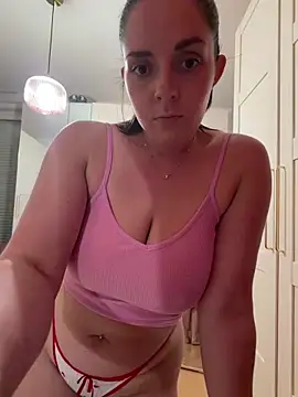 Snapshot of chloedlm5 chatting on 26, 4, 2026 chloedlm5 online show from 26, 4, 2026