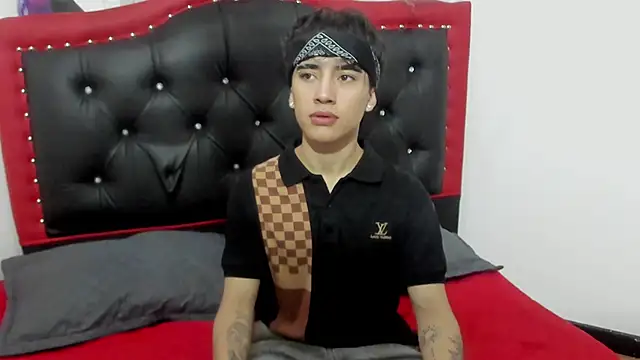 Snapshot of Thiago_Divine_ chatting on 20, 10, 2025 Thiago Divine online show from 20, 10, 2025