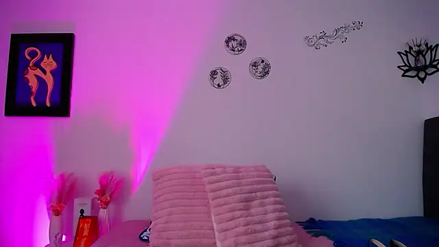 Snapshot of MelissaRhodes chatting on 17, 6, 2026 MelissaRhodes online show from 17, 6, 2026