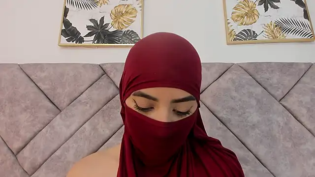 nayiraa  online show from 11, 3, 2026