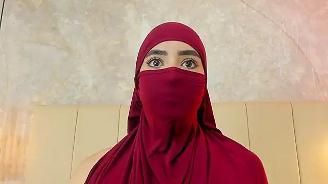 nayiraa  online show from 13, 4, 2026