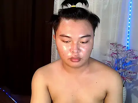Snapshot of Lustfulljohnx chatting on 13, 7, 2026 Lustfulljohnx online show from 13, 7, 2026