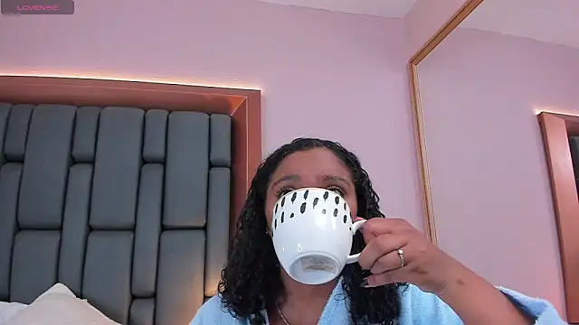 LisaMendez online show from 26, 2, 2026