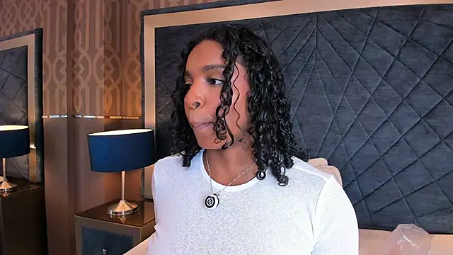 LisaMendez online show from 10, 7, 2026