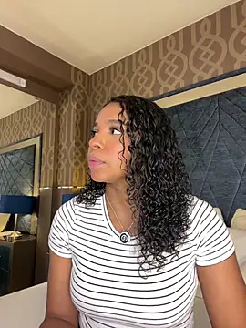 LisaMendez online show from 31, 5, 2026