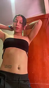 Snapshot of Tania_Gate chatting on 29, 10, 2025 Tania Gate online show from 29, 10, 2025