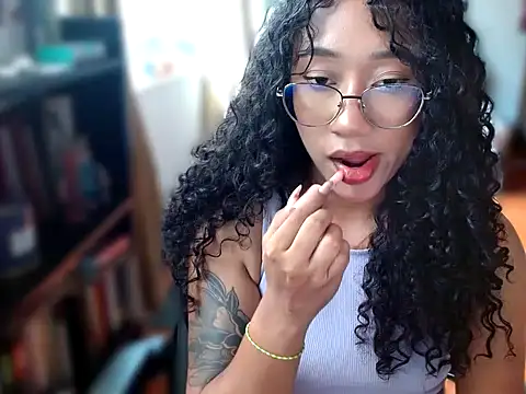 clitia xx online show from 15, 6, 2026
